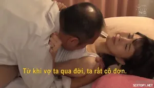 Con trai dẫn ghệ về công khai phang trước mặt bố