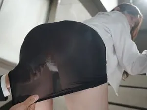 Vỡ nợ, người chồng để người vợ đụ với chủ nợ để trừ dần