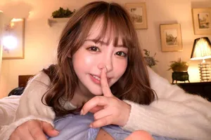 Cấp dưới lén chụp cấp trên nữ không mặc quần lót và cái kết