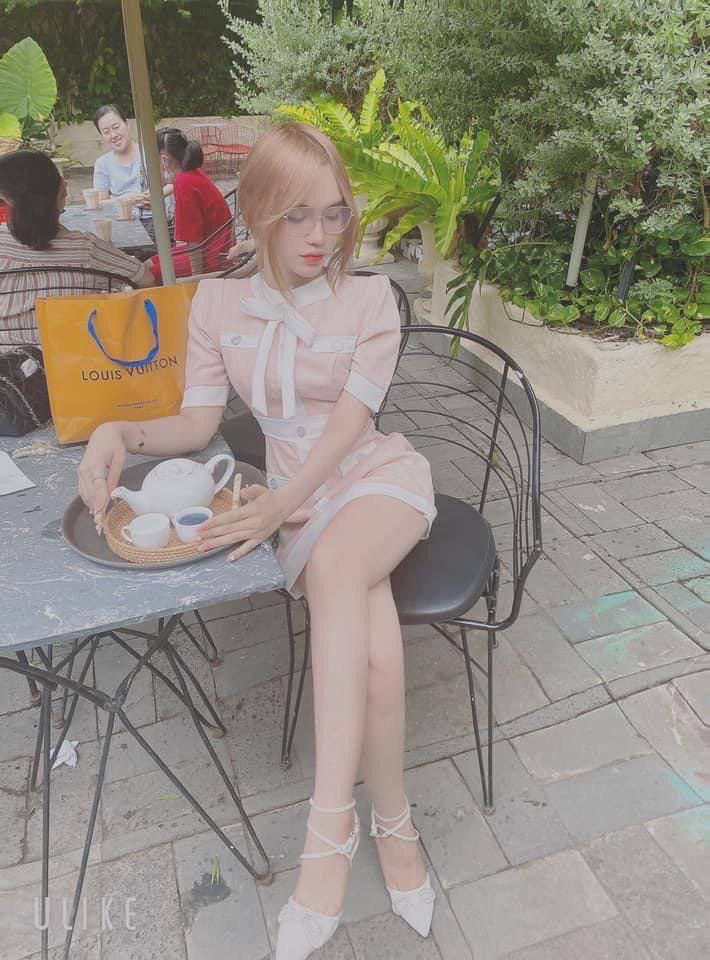 Đi mua cơm mà em lại tặng thêm sò lông tươi rói