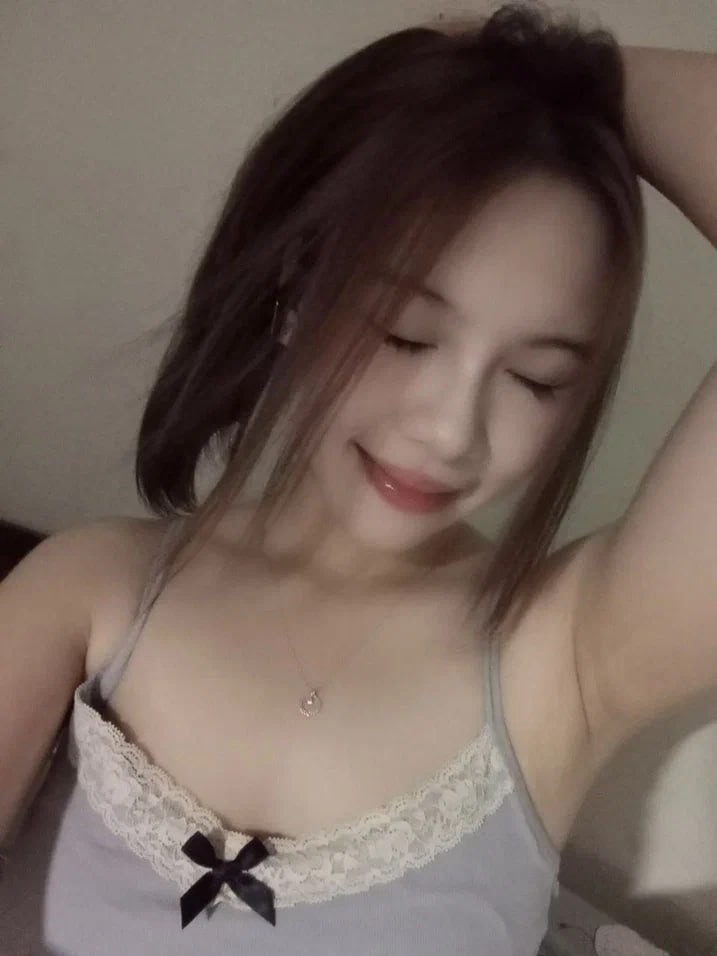 [HMHI-217] Horny Asian chick with perfect ass maons hard in sexy doggytyle and gets a facial